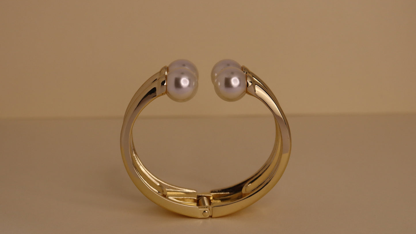 Precious Pearl Bracelet