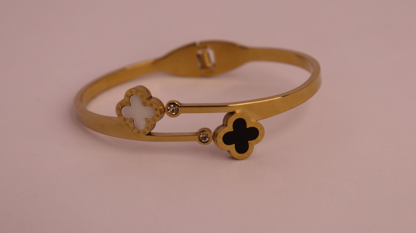 Black & white bracelet