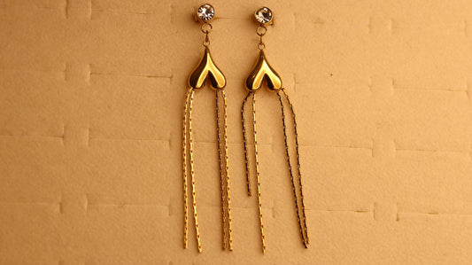 Valentina Heartfall Earring