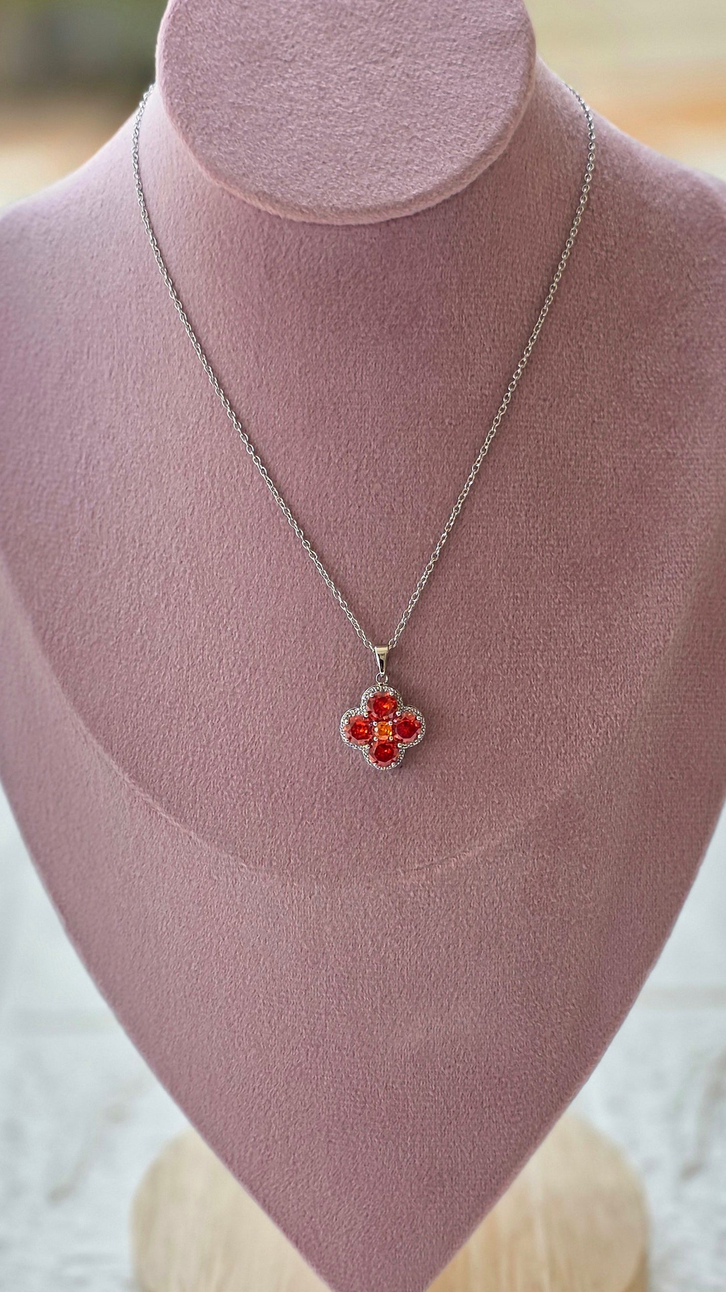 Autumn Bloom Necklace Set (With a Gift Box)