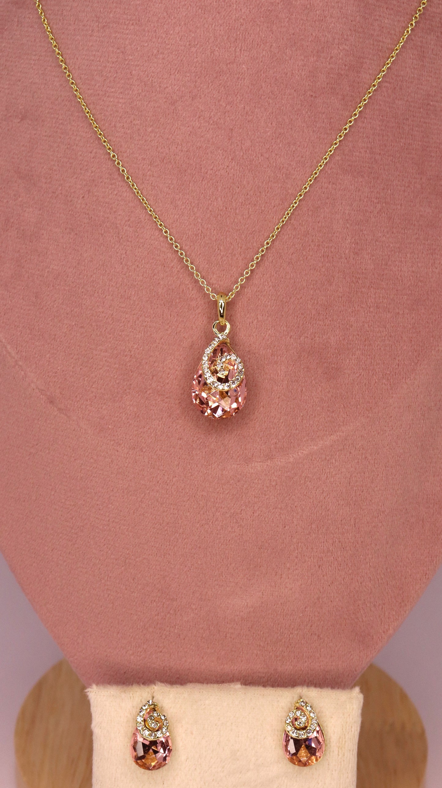 Rose Glow Stone Necklace Set