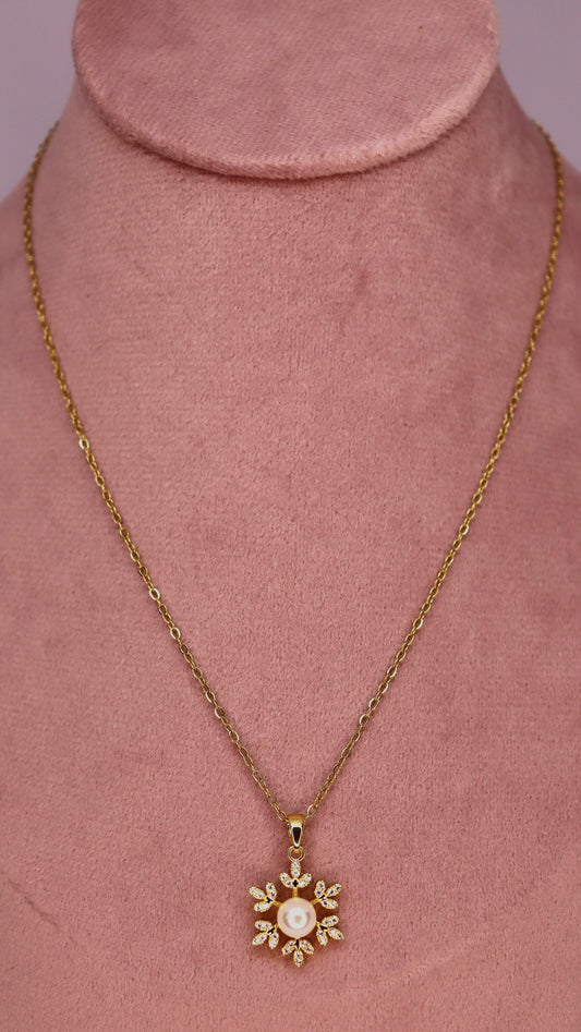 Pearl Radiance Necklace