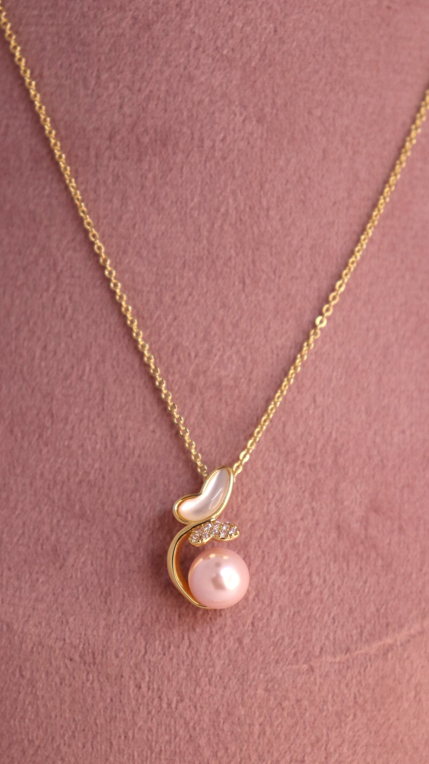 Blush Heart Pearl & Stone Necklace Set