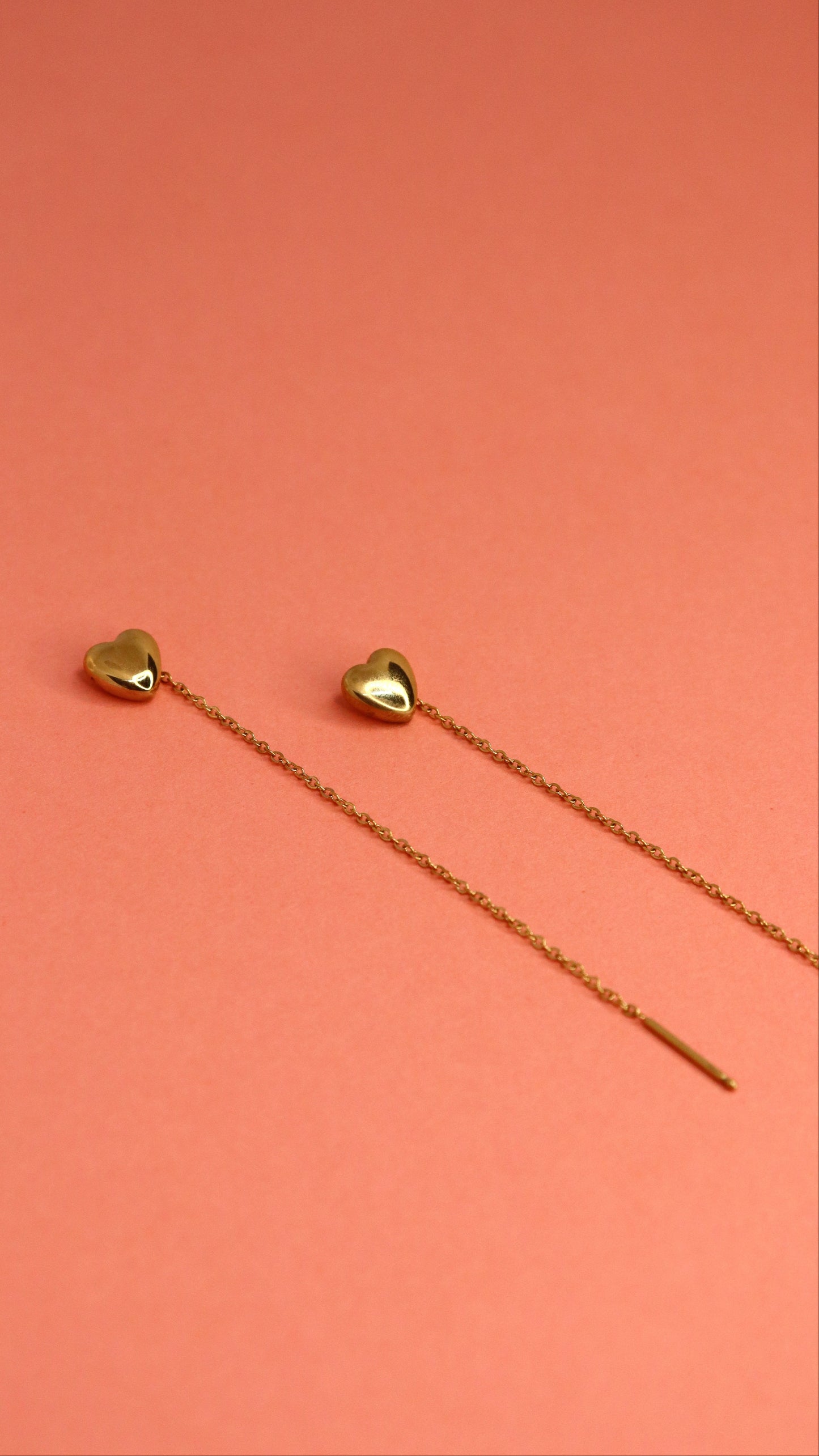 Sleek Love Earring