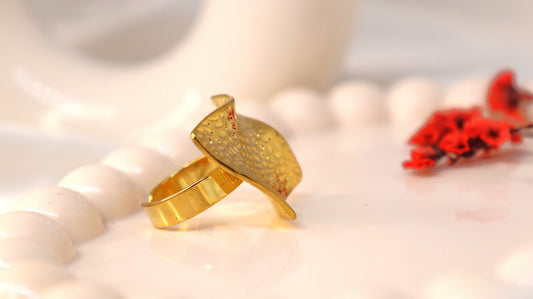 Aurelia Texture Ring