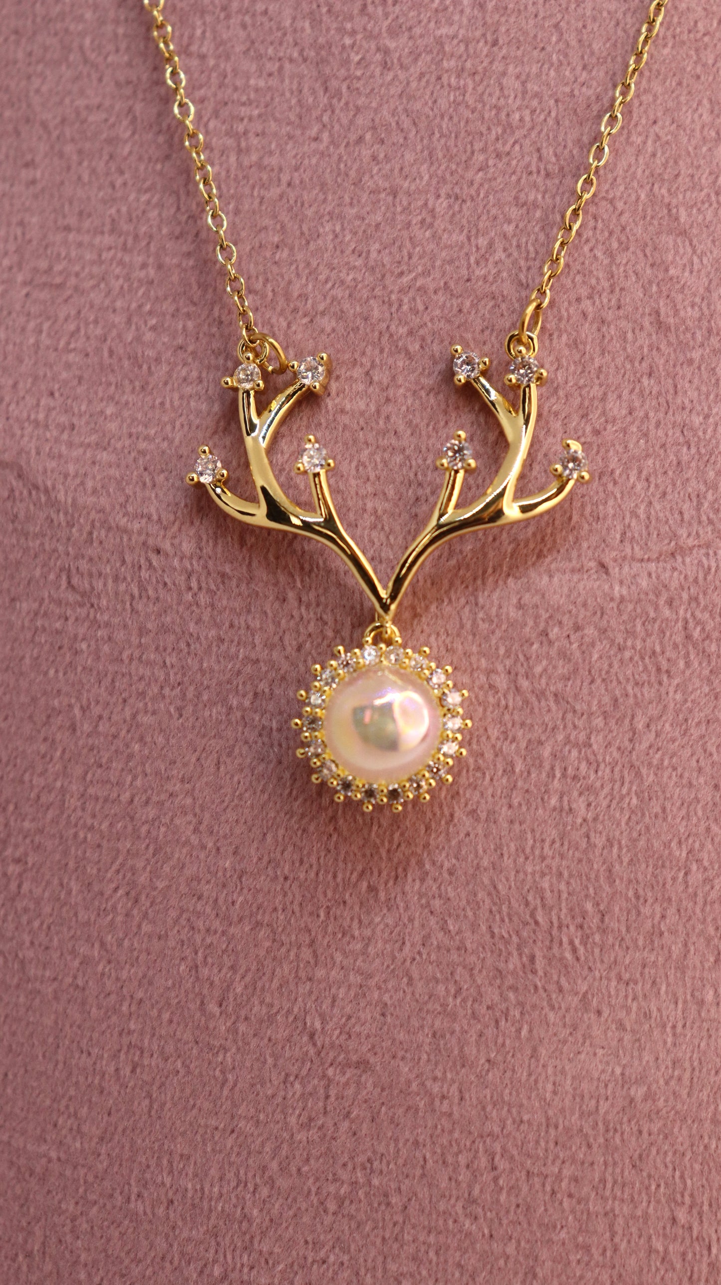 Golden Antler Pearl Necklace
