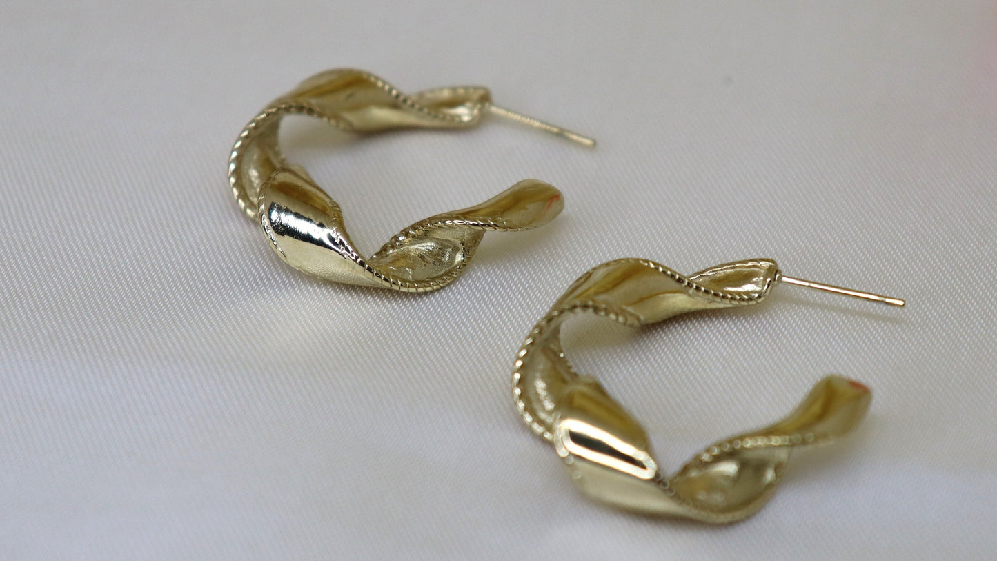 Aurelia Twist Hoops