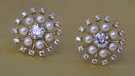 Amara Pearl & Stone Earring