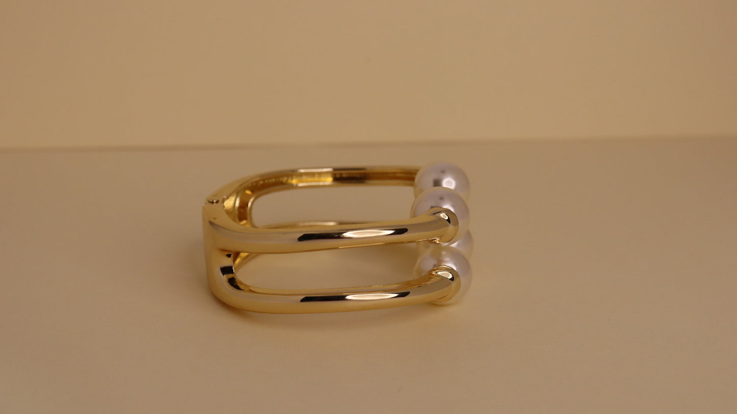 Precious Pearl Bracelet