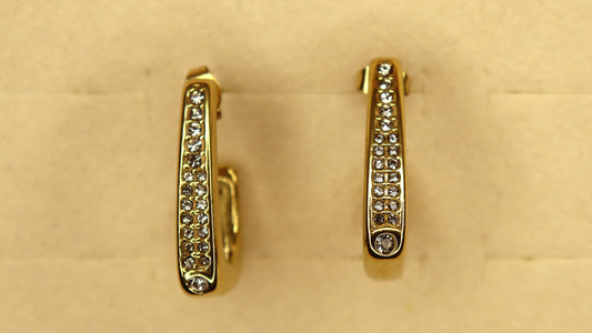 Aurelia Luxe Bar Earring
