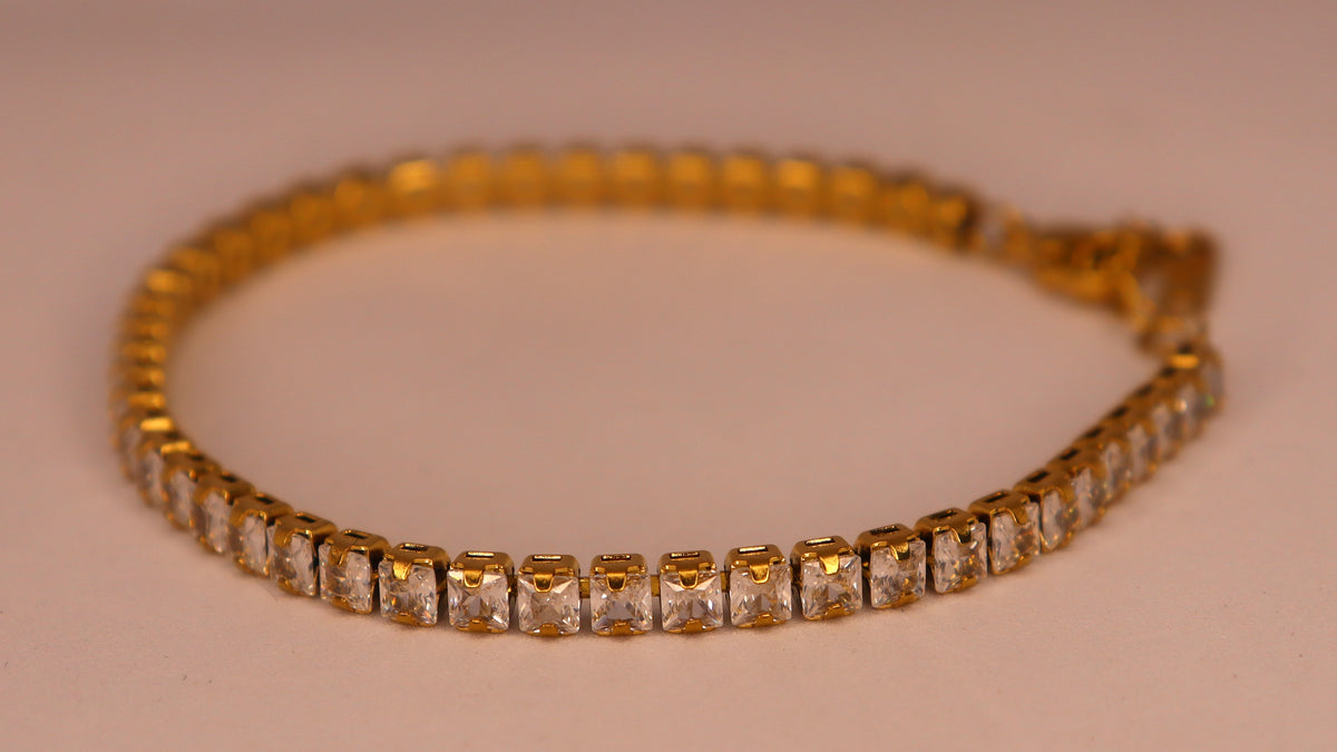 Ivory Luxe Stack ( Set of 3 Bracelets )