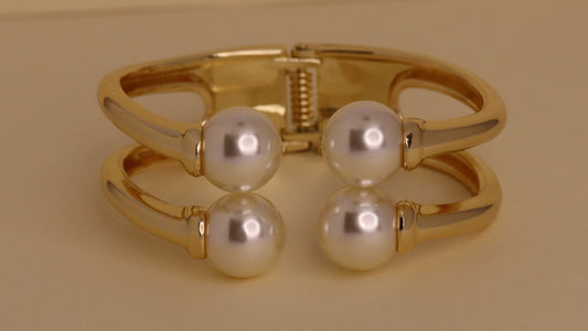 Precious Pearl Bracelet