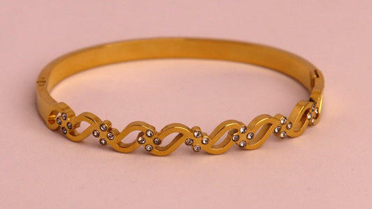 Twist Wrist Bracelet